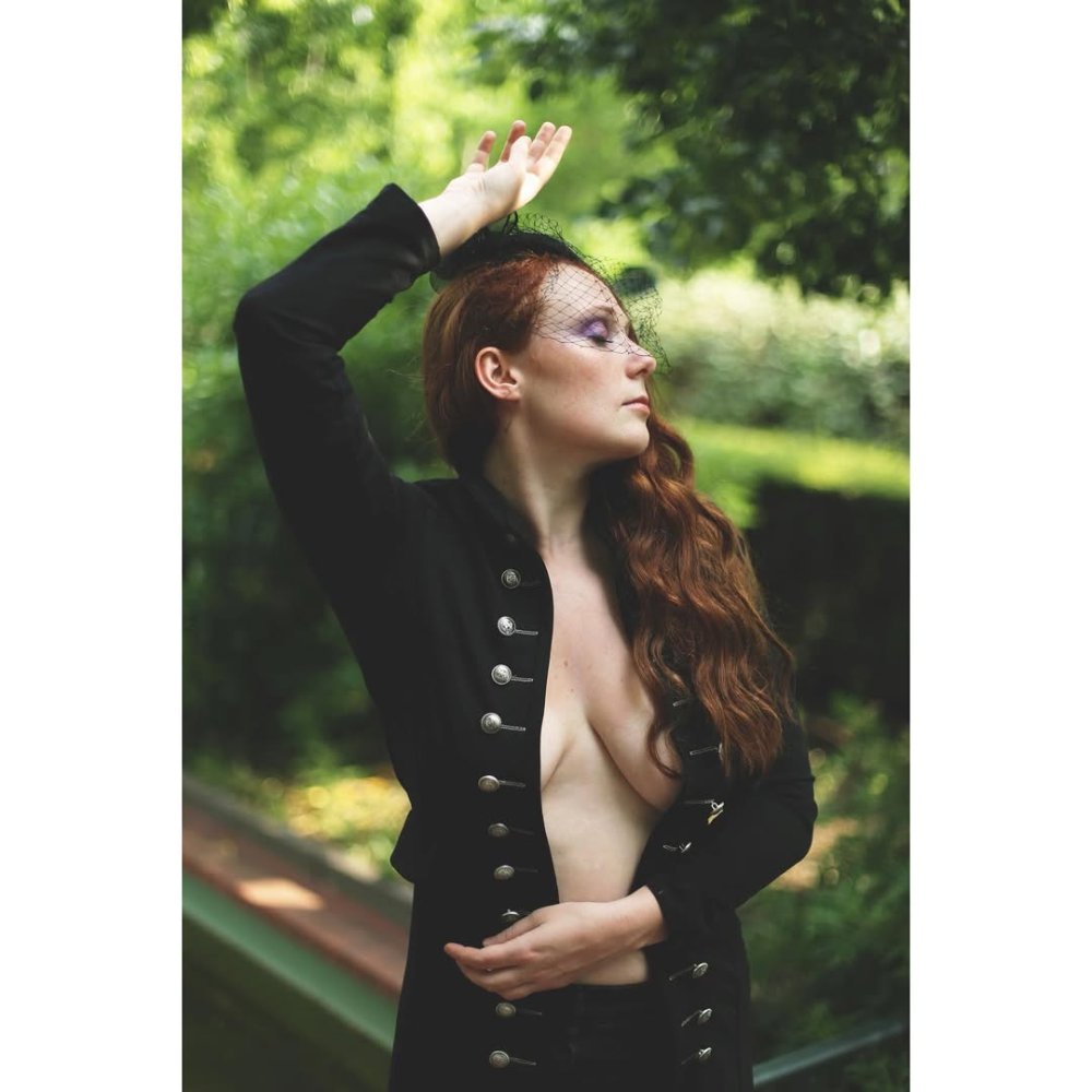 Une petite touche de verdure pour finir avec cette série !Makeup- @melle_kris MahautCanon 6d50mm.jpg
