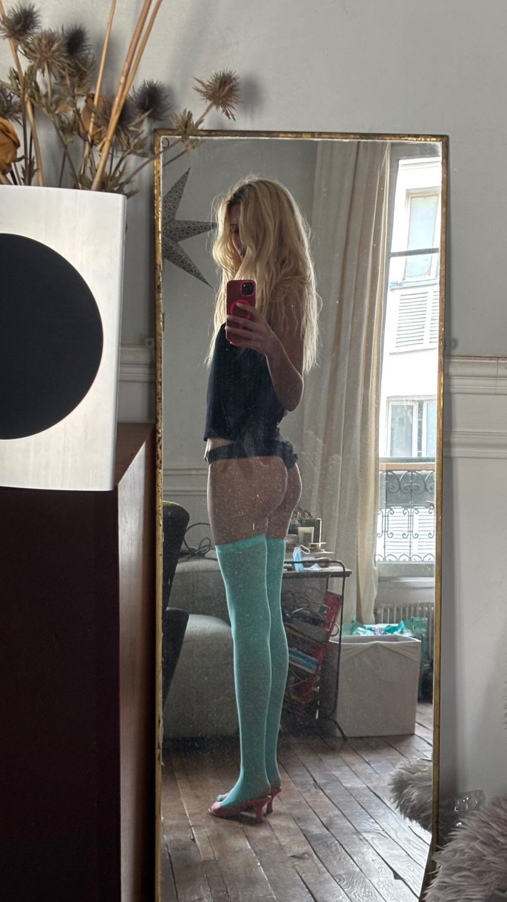 gladysdult_1759328581_7461285033.jpg