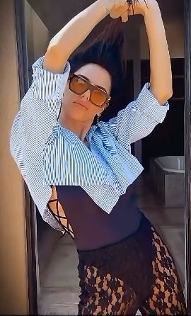 Sophie Coste Sexy 76.jpg