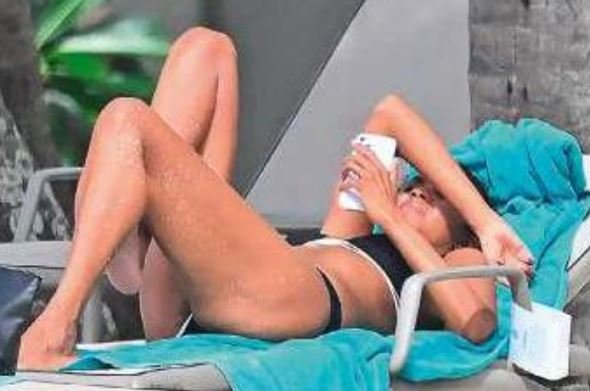 Karine Lemarchand Sexy 75.jpg