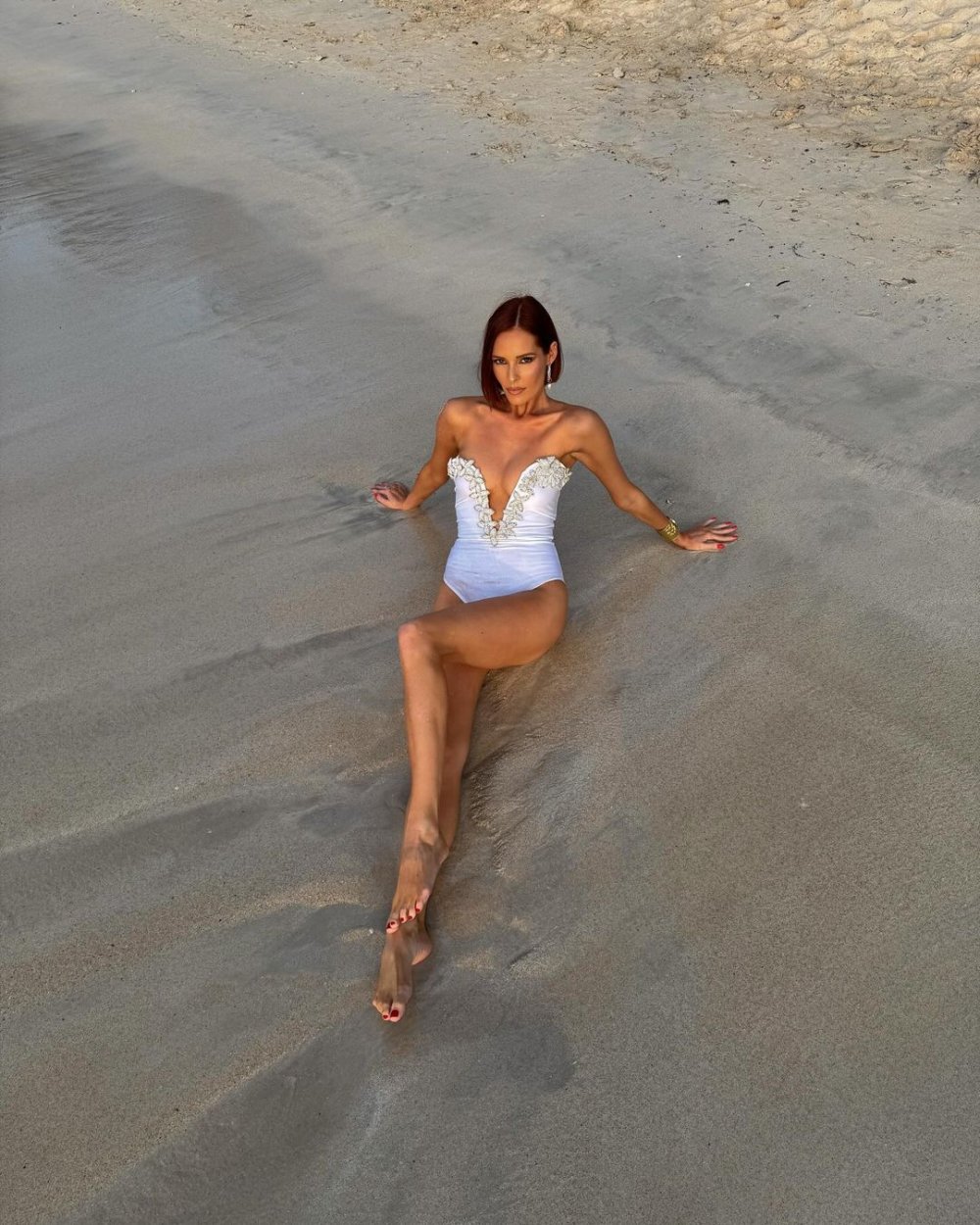 Maëva Coucke Sexy 28.jpg