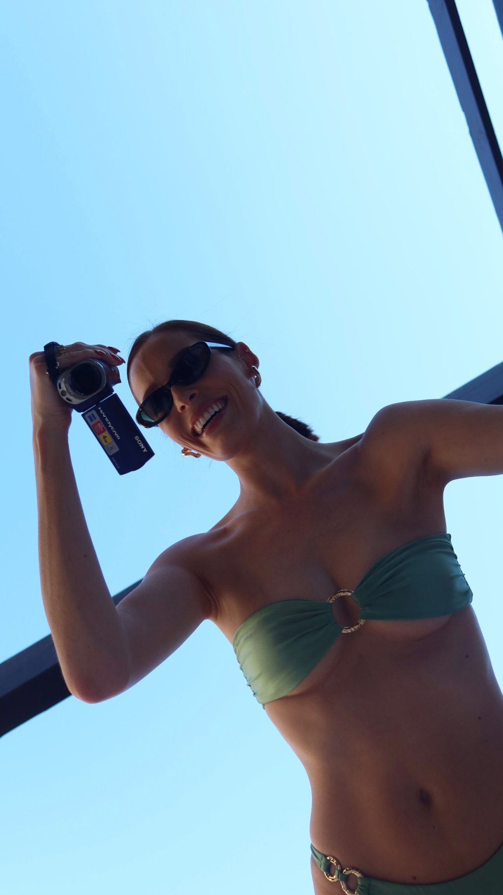 Maëva Coucke Sexy 27.jpg