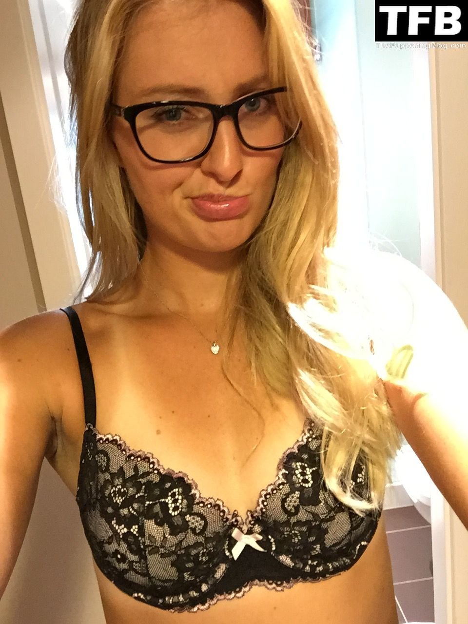Kristina-Mladenovic-Sexy-Leaked (17).jpg