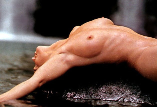 Katharina Witt Topless 6.jpg