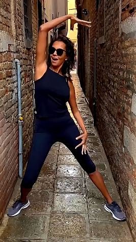 Karine Lemarchand Sexy 53.jpg