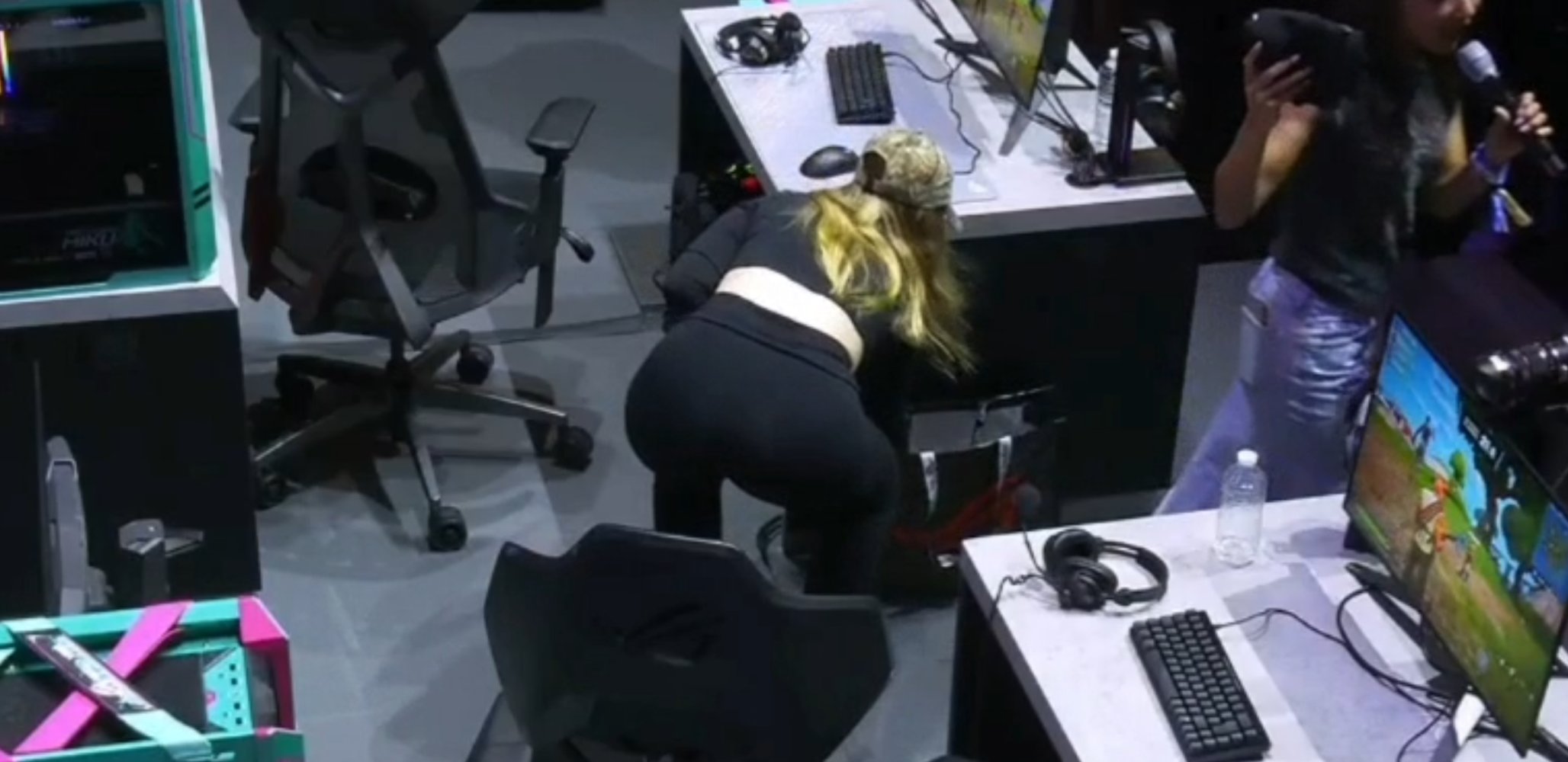 Screenshot_20251105-092751_Video Player.jpg