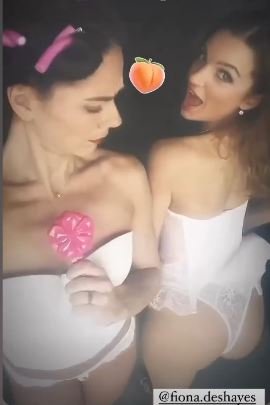 Fiona Deshayes Sexy 52.jpg