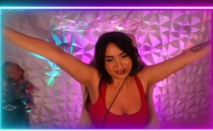 Screenshot_20251119_021440_Twitch.jpg Screenshot_20251119_021440_Twitch.jpg