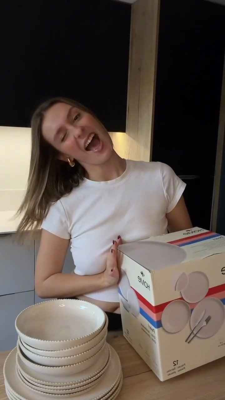 Gâter ma famille avec de petites attentions Set vaisselle 12 pièces en grès carrefour home à 2...jpg