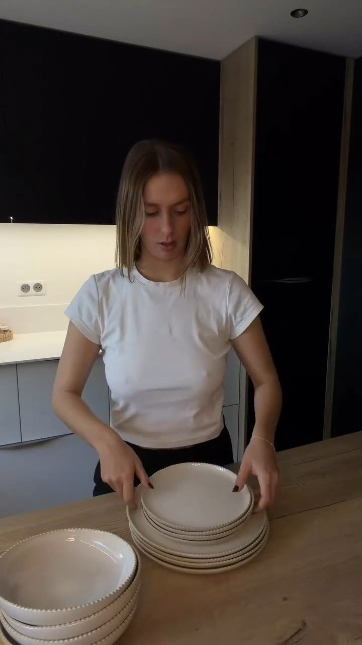 Gâter ma famille avec de petites attentions Set vaisselle 12 pièces en grès carrefour home à 2...jpg