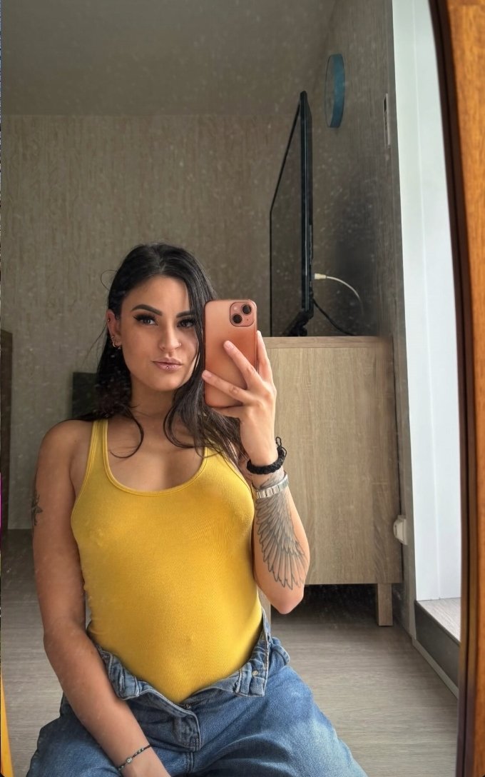 Screenshot_20250928_082931_One UI Home.jpg