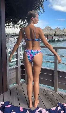 Sylvie Tellier Sexy 83.JPG