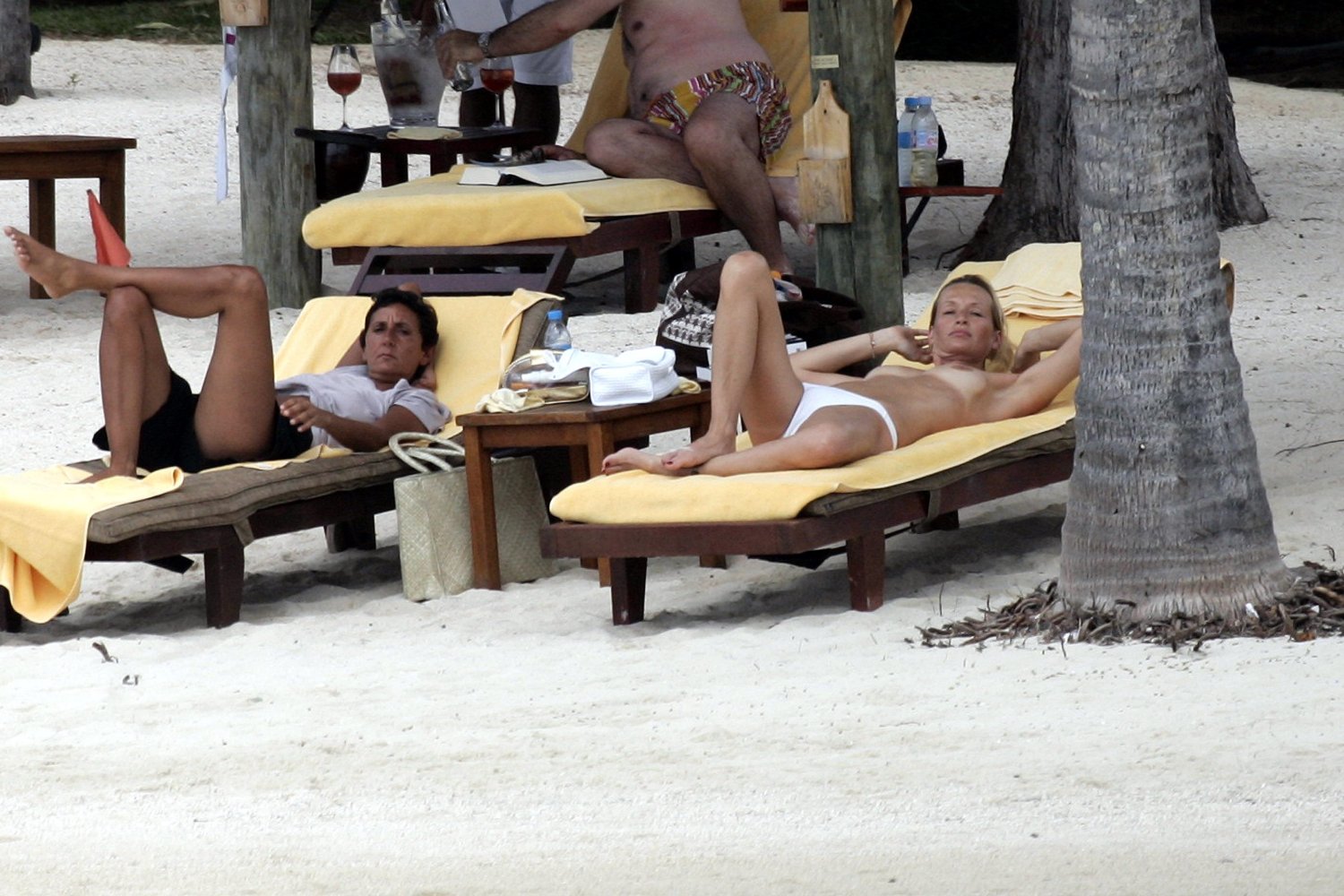 Estelle Lefebure Topless 23.jpg