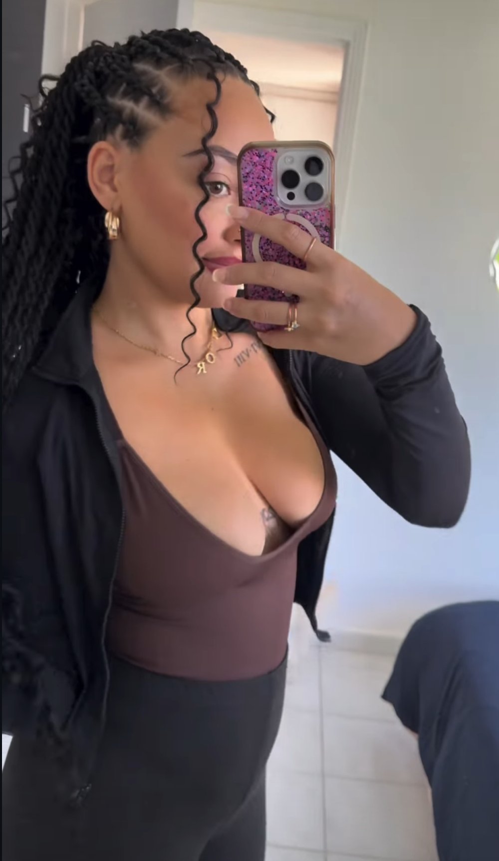 Screenshot_20251217_202703_Instagram.jpg Screenshot_20251217_202703_Instagram.jpg