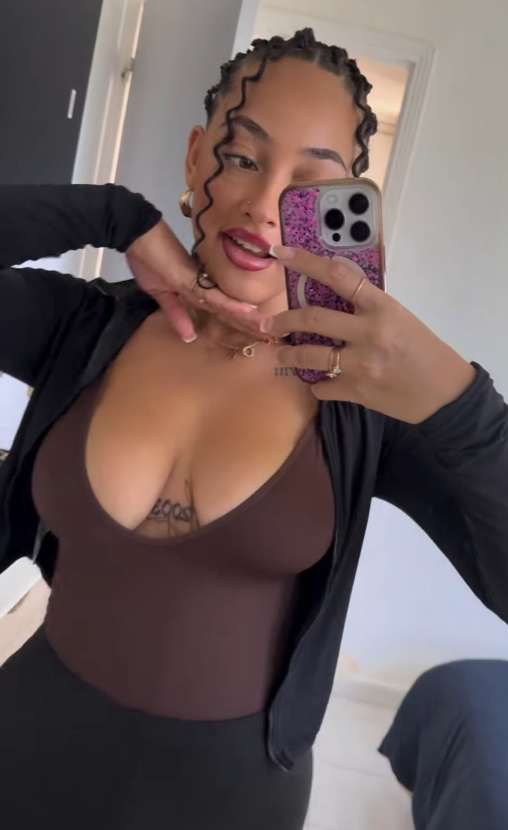 Screenshot_20251217_202715_Instagram.jpg Screenshot_20251217_202715_Instagram.jpg