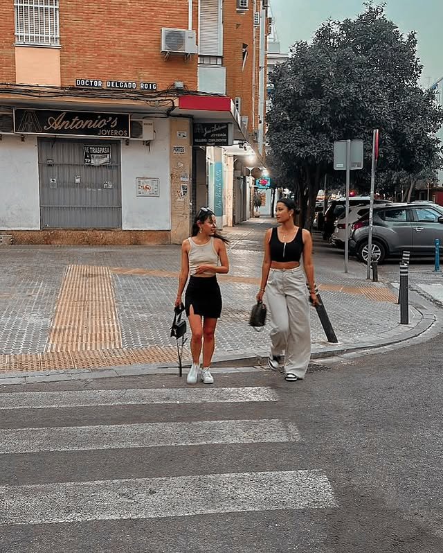 386587727_983821909393375_3851744142401582252_n (1).jpg