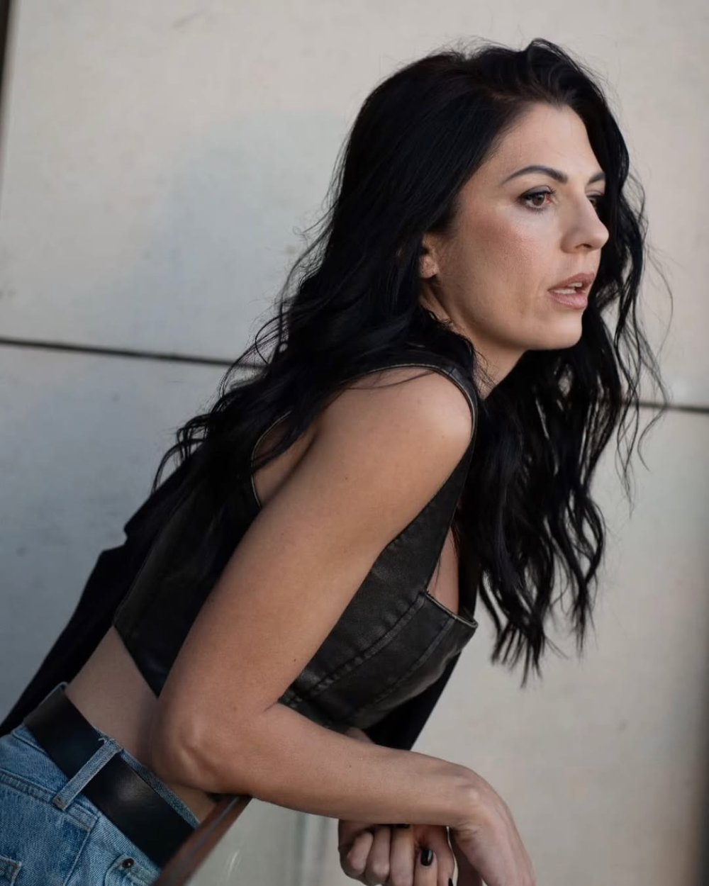 @elenanagapetyan_ lors d’un shooting photo fait avec @borodina_photography ☀️NE JAMAIS SE TAIRE .jpg