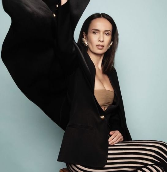 Amelle Chahbi Sexy 2.jpg