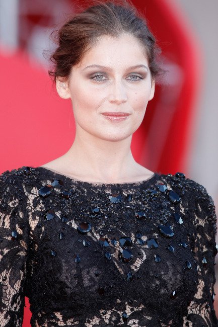 147991-laetitia-casta-orig-2.jpg