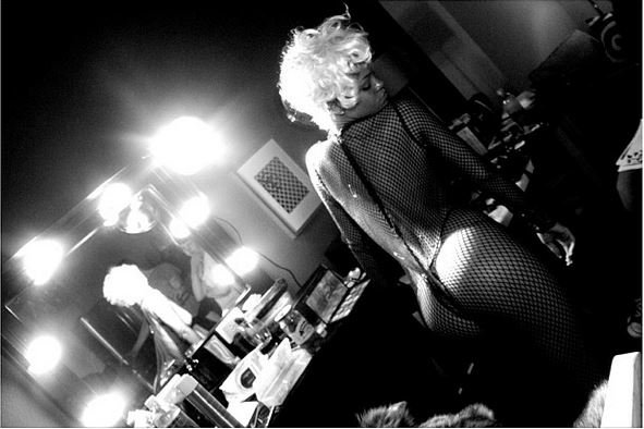 248252-rihanna-sexy-sur-les-photos-de-orig-1.jpg