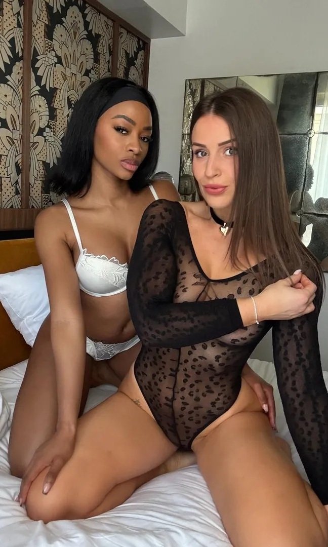 #29 Malia Lenoir & Anna Divina •  Une Après-Midi Coquine2.jpg