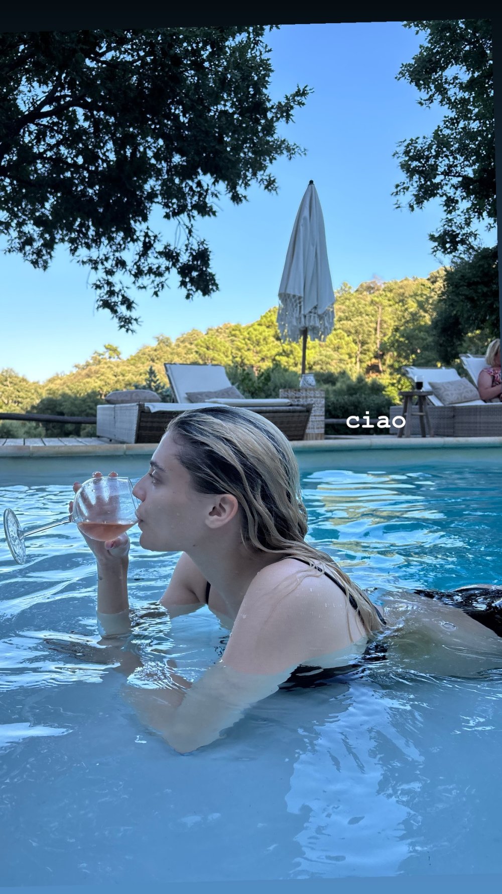 maelle_1753986032_1937878656 (1).jpg