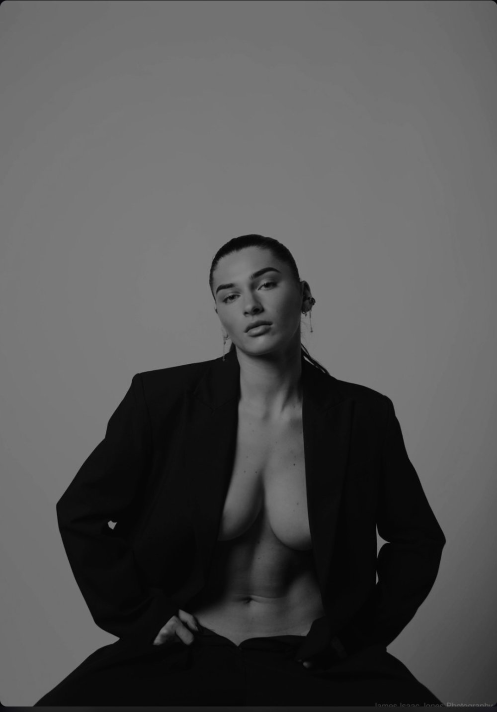 Screenshot_20260409_133734_Samsung Internet.jpg