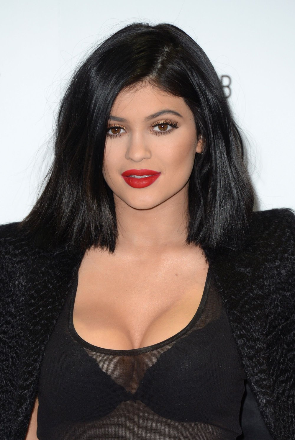 380933-kylie-jenner-des-seins-pass-eacute-s-orig-2.jpg