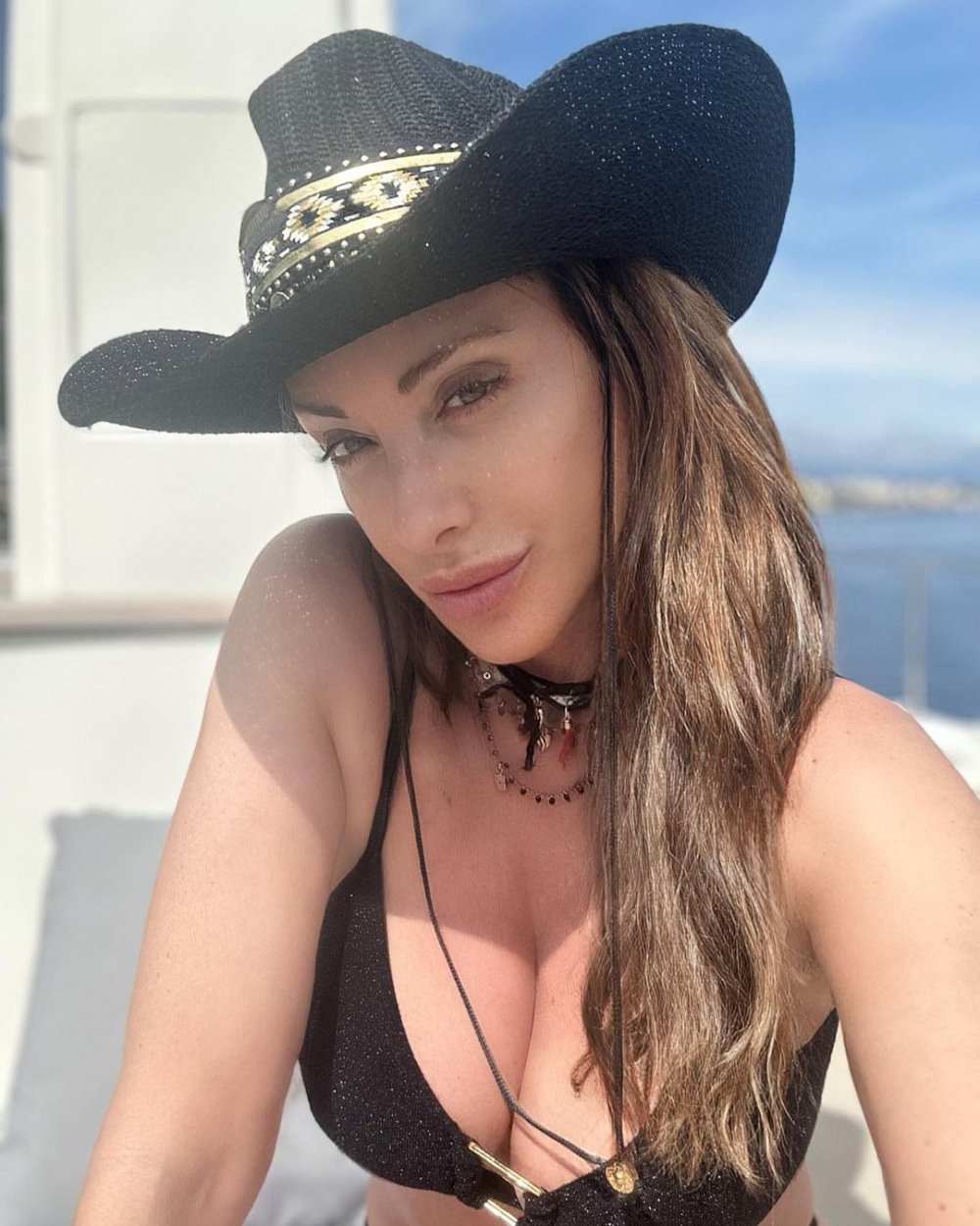 sabrinasalernofficial_20230619_p_3128583801311314809_3_3128583795338513956.jpg