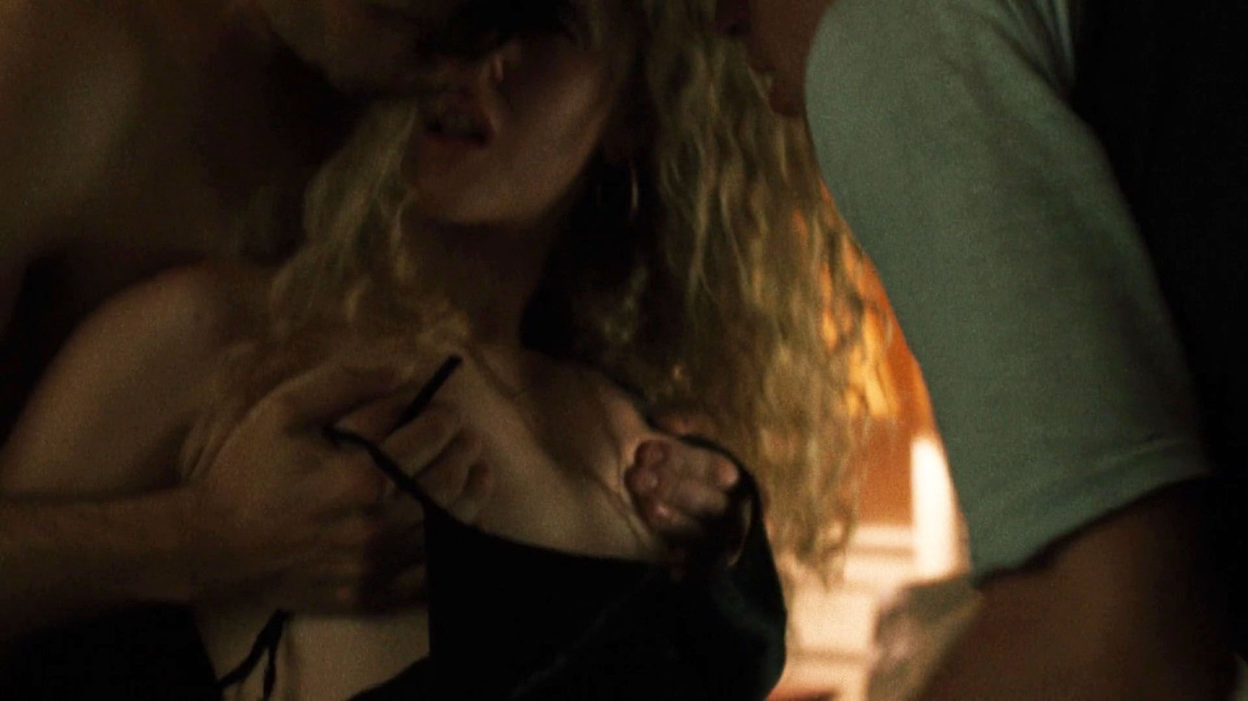 Juno-Temple-Nude-3.jpeg