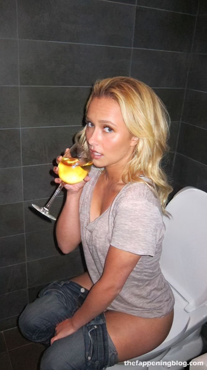 Hayden-Panettiere-Naked-17-thefappeningblog.com1_.jpg