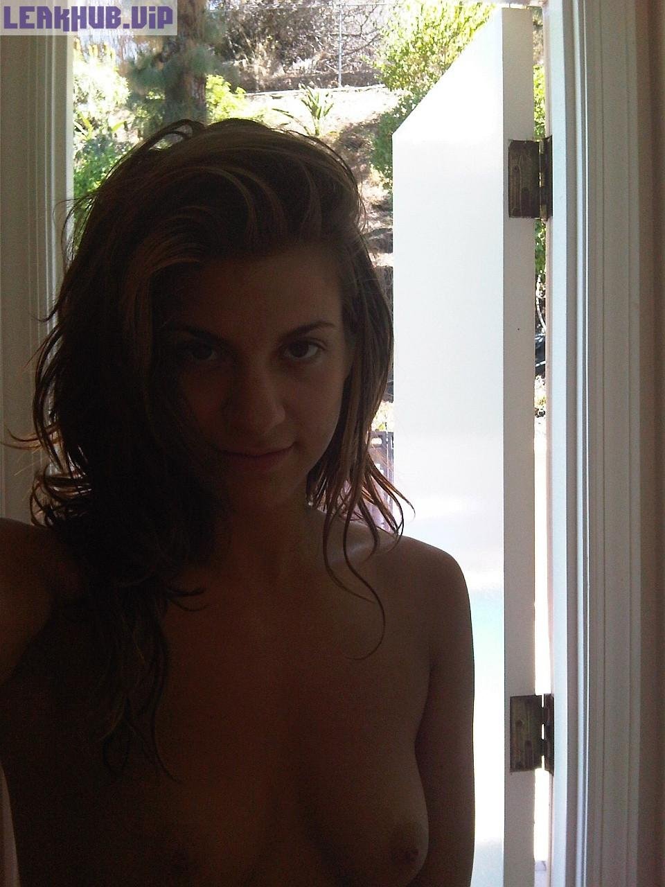 1653310584_976_AnnaLynne-McCord-Naked-Photos.jpeg