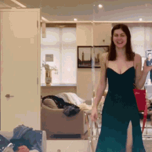 alexandra-daddario-cleavage(1).gif