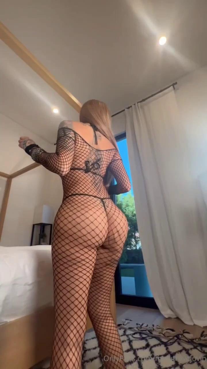 malu_trevejo_sexy_fishnet_bodysuit_onlyfans_video_leaked-ZTRCDN.jpg