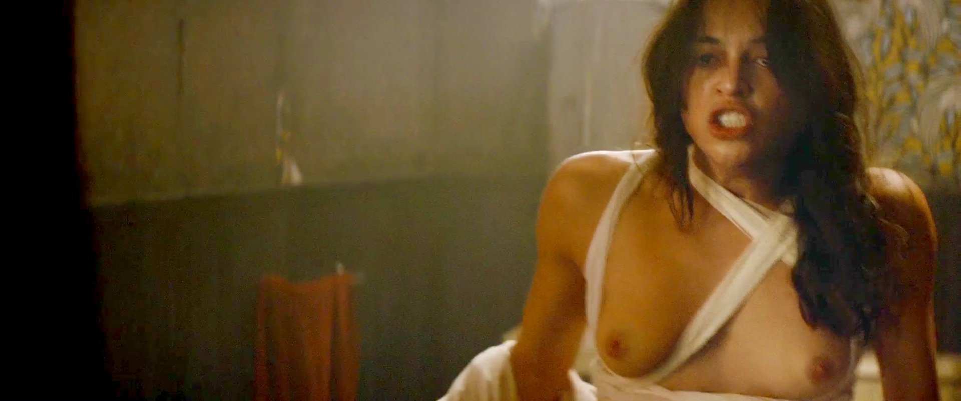 CelebsFlash.com_Michelle_Rodriguez_-_Full_Frontal_in_The_Assignment__6_.jpg