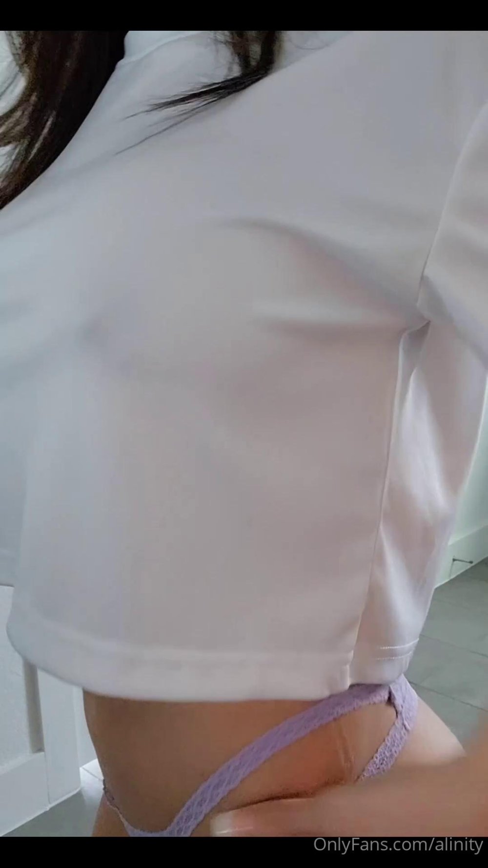 alinity_nude_nipple_wet_t-shirt_onlyfans_video_leaked-HKXJPJ.jpg