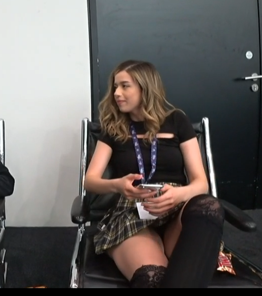 Pokimane 49.png