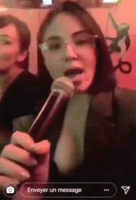 Agathe_Auproux_selfie_Instagram_sexy_karaoke_3.jpg