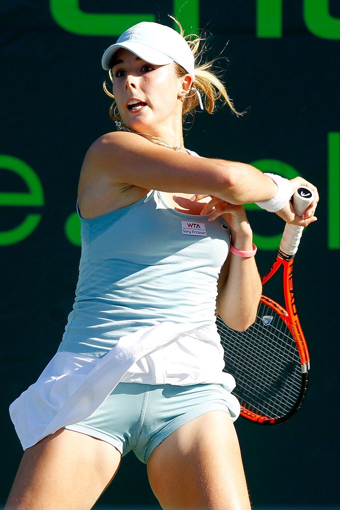 Sony+Ericsson+Open+ARU3inalL8ox.jpg