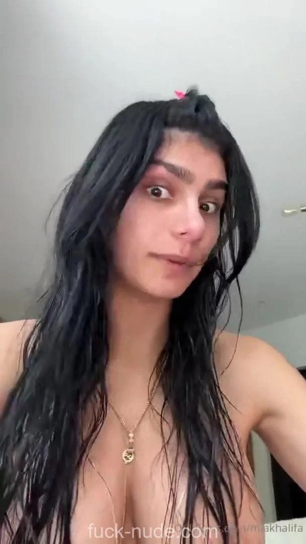 mia_khalifa_nude_topless_livestream_onlyfans_video_leaked-CHYNBH.jpeg