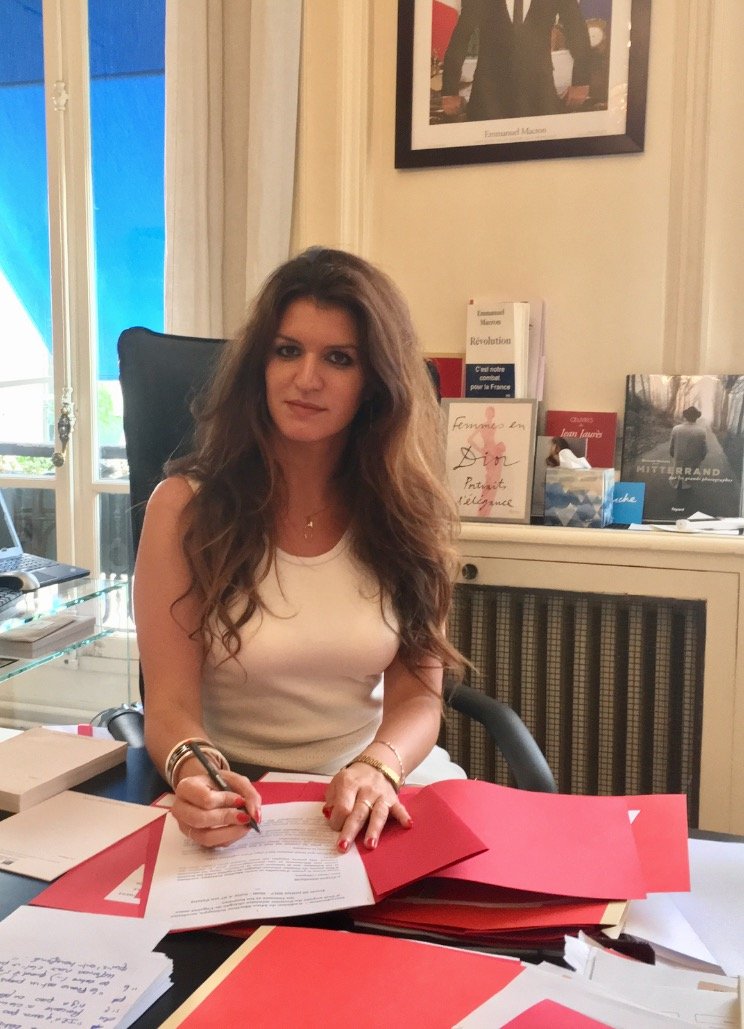 Marlène_Schiappa_à_son_bureau.jpg