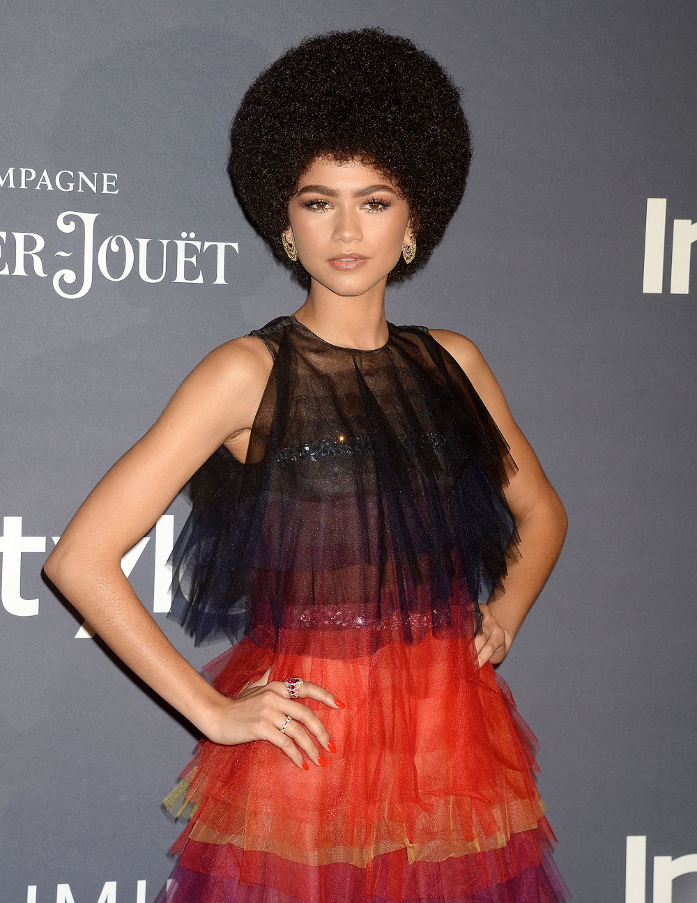 54953456_zendaya-0008.jpg.dd477201b15f5d1246a8cbe3c189918c.jpg