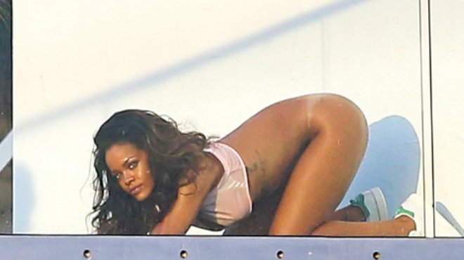 1471596595-jpg_Rihanna_nue_01.jpg