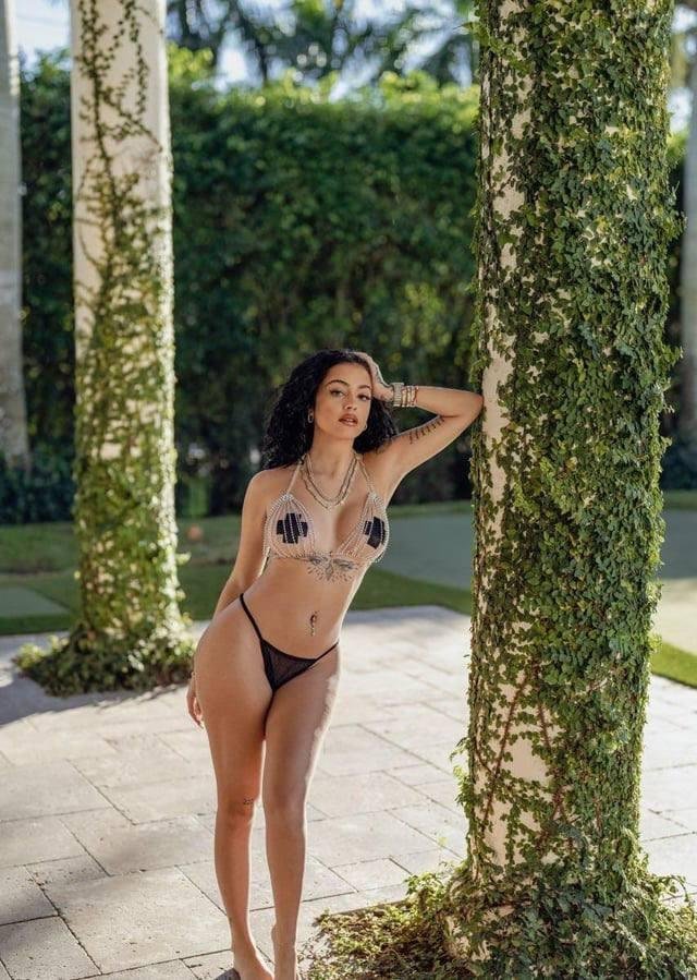 malu_trevejo_nude_nipple_pasties_onlyfans_set_leaked-MJGYGJ.jpg