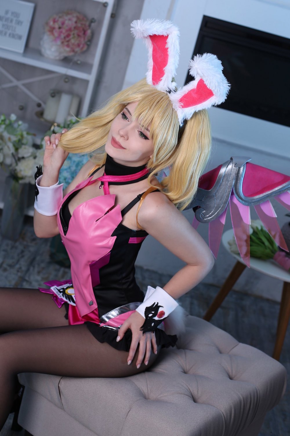 Evenink-Lewd-Cosplay-Photos-9.jpg