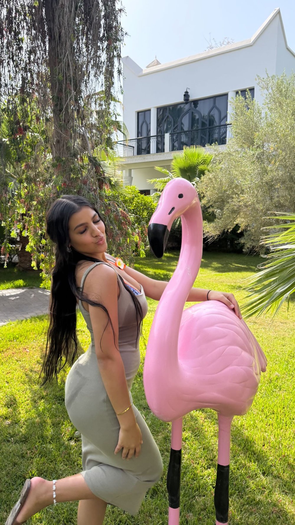 SaveVid.Net_491469768_18401270695104119_8604780563361397936_n.jpg