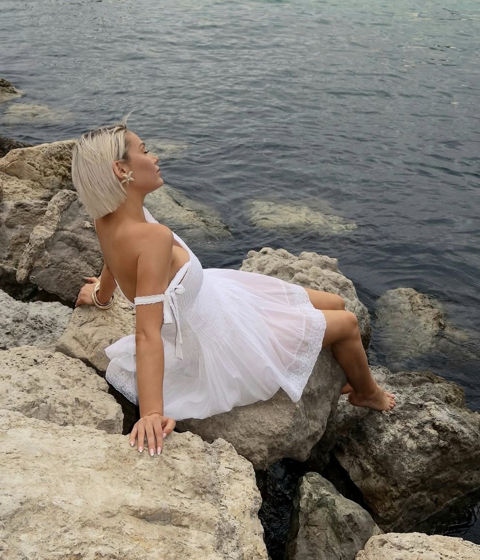eloiseappelle_7f8432bec5044b2fbc00443804ba5256.jpg