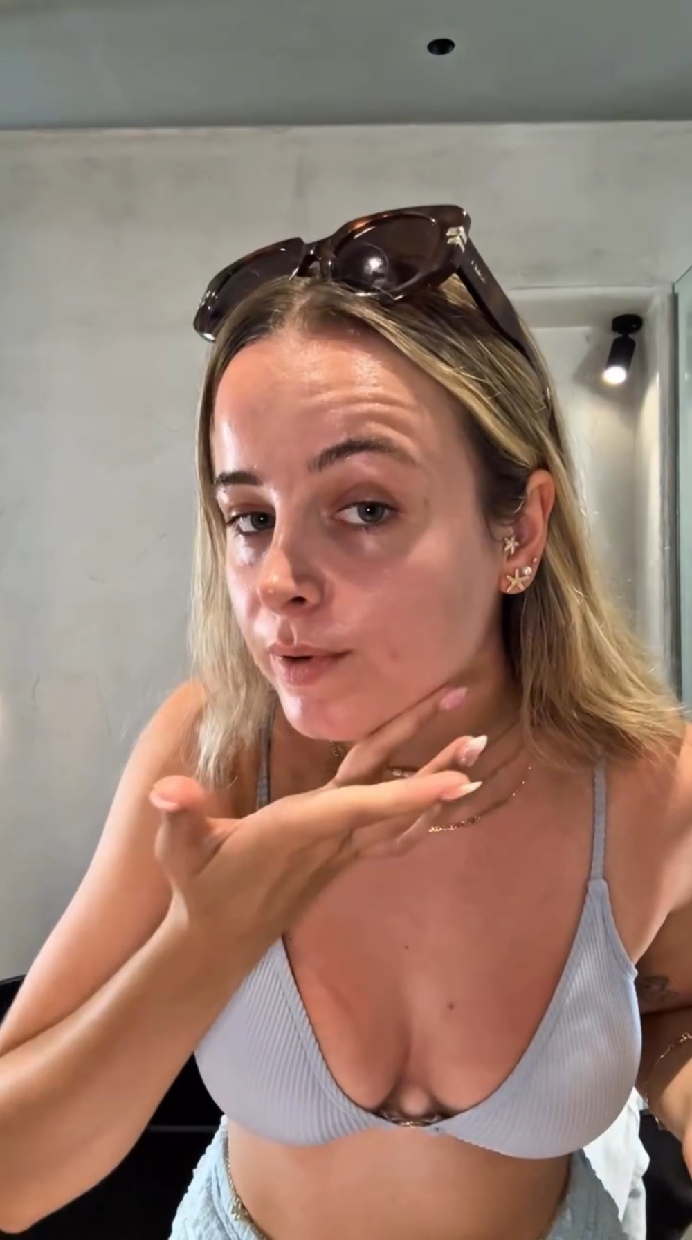camillelv_1751097827_3664794837974057713_6098357160ss.png