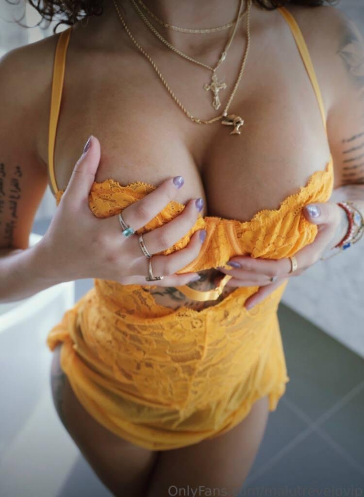 malu_trevejo_sexy_lingerie_teasing_onlyfans_set_leaked-HQFIYS.jpg