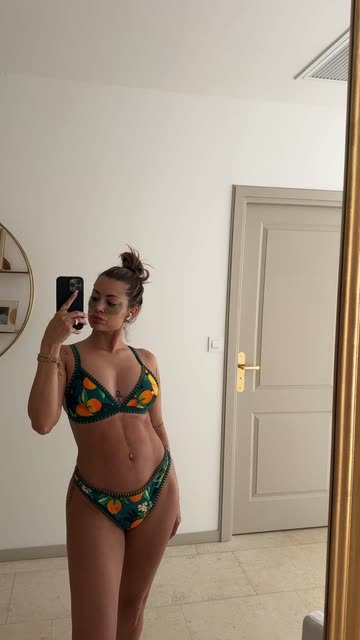Regardez ce Snap de 🦋M. CRUZ🦋 sur Snapchat ! (1)-1970-01-01T05-47-45.jpg